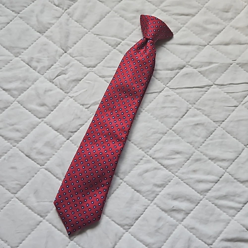 Chaps clip on tie